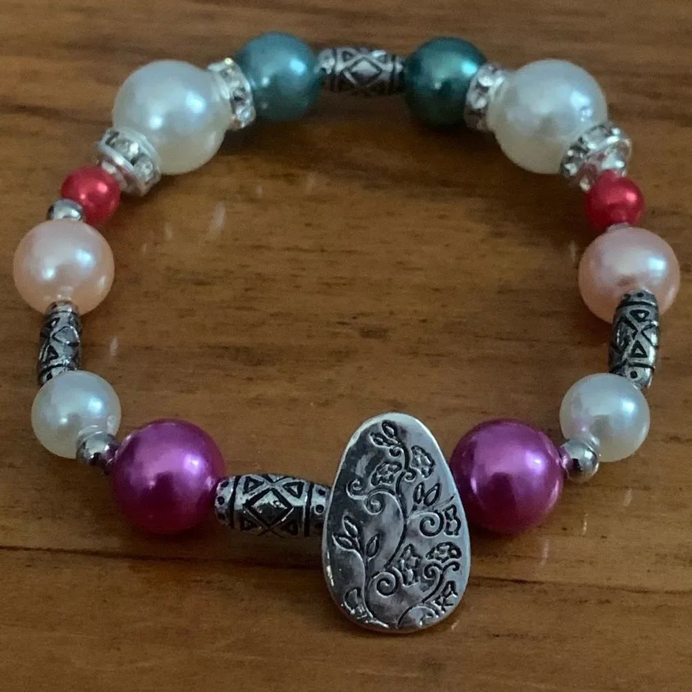 Handmade beaded pearl stretch bracelet